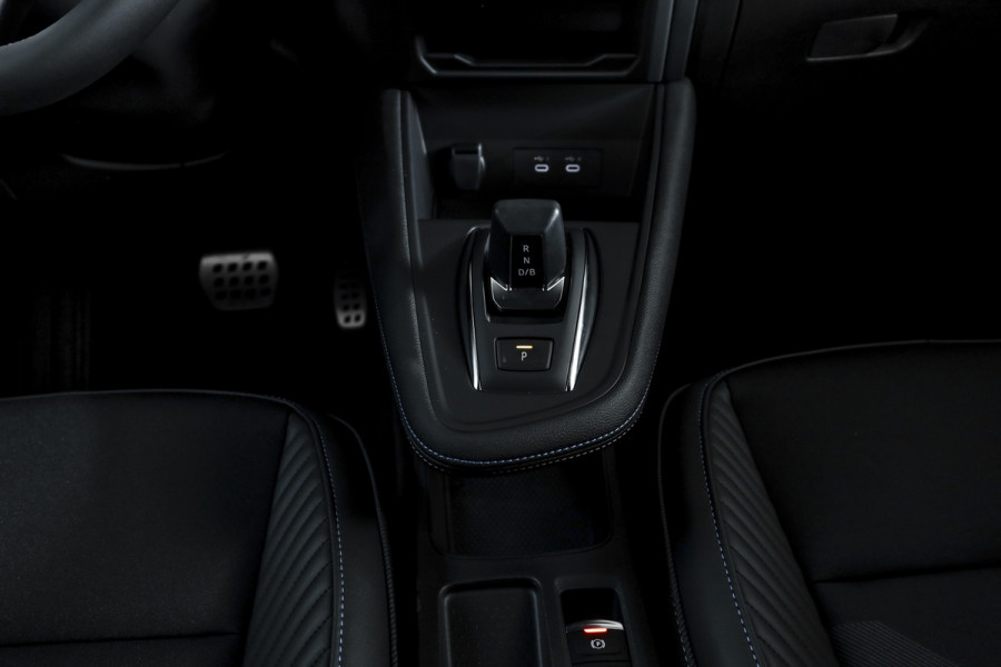 Renault Captur 1.8 E-Tech full hybrid 160 esprit Alpine - Automaat | Dig. Cockpit | Adapt. Cruise | Winterpakket | PDC | 360 Camera | NAV + App. Connect | ECC | DAB | LM 19" | 5196