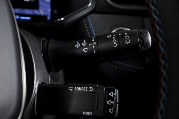 Renault Captur 1.8 E-Tech full hybrid 160 esprit Alpine - Automaat | Dig. Cockpit | Adapt. Cruise | Winterpakket | PDC | 360 Camera | NAV + App. Connect | ECC | DAB | LM 19" | 5196