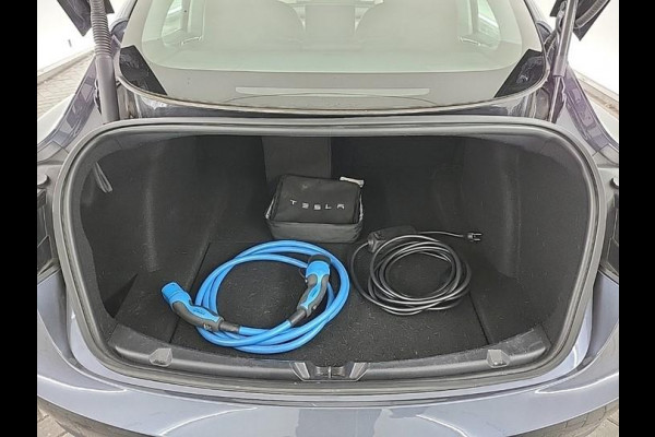 Tesla Model 3 Aut. Range Dual AWD | Autopilot | Panorama | Leder | 19 Inch |