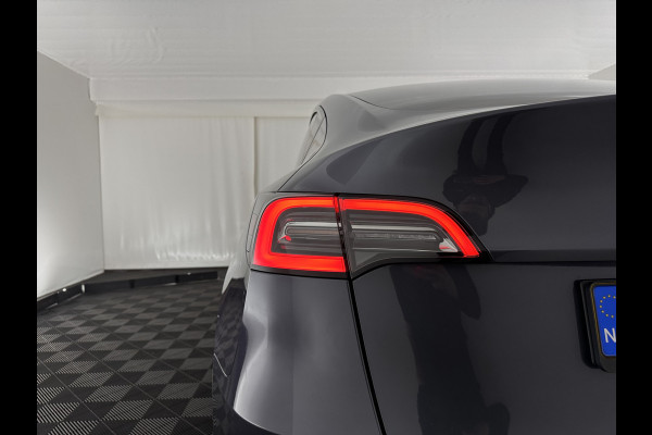 Tesla Model Y Long Range AWD 75 kWh [ 3-Fase ] {SOH-87%} (INCL-BTW) Aut. *PANO | AUTO-PILOT | LEATHER | NAVI-FULLMAP | MATRIX-LED | KEYLESS | CAMERA | DAB+ | HEATED-COMFORTSEATS | PRIVACY-GLASS | TOPVIEW |  19''ALU*