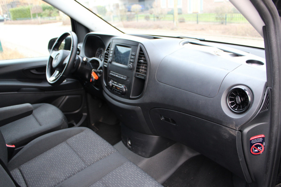 Mercedes-Benz EVITO TOURER PRO L3 90 kWh ✓ €20.661,- ex.btw ✓ 9-persoons ✓ WLTP 354 KM