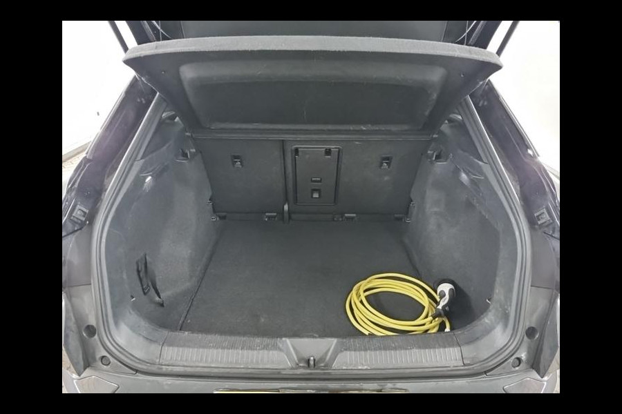 Volkswagen ID.4 First 77 kWh | Navi | Camera | Carplay |