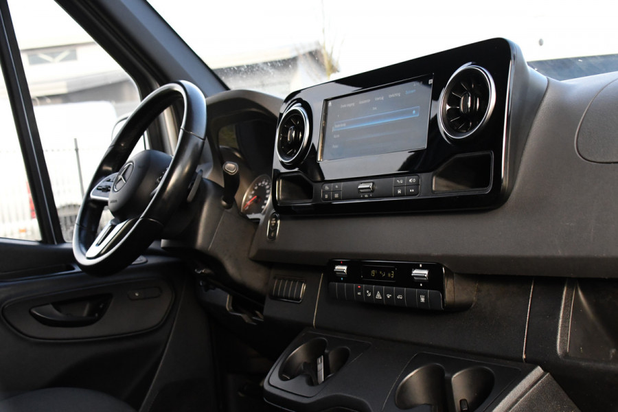 Mercedes-Benz Sprinter 316 2.2 CDI L2H2 PB Edition 360 Camera, Cruise, Carplay, 164pk, Automaat, LED, Stoelverwarming, Standkachel, Trekhaak, Uniek!