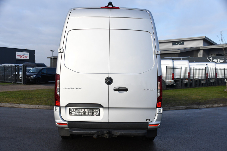 Mercedes-Benz Sprinter 316 2.2 CDI L2H2 PB Edition 360 Camera, Cruise, Carplay, 164pk, Automaat, LED, Stoelverwarming, Standkachel, Trekhaak, Uniek!