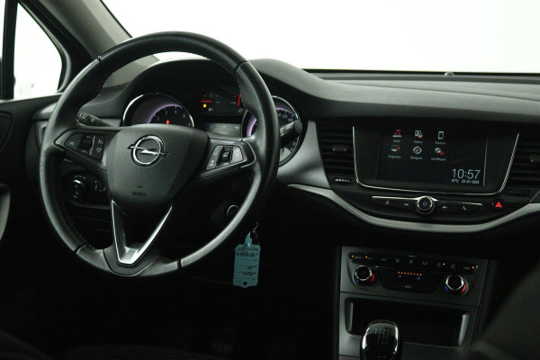 Opel Astra Sports Tourer 1.4 Turbo 120 Jaar Edition (TREKHAAK, PARKEERSENSOREN, CRUISE CONTROL, NAVIGATIE)
