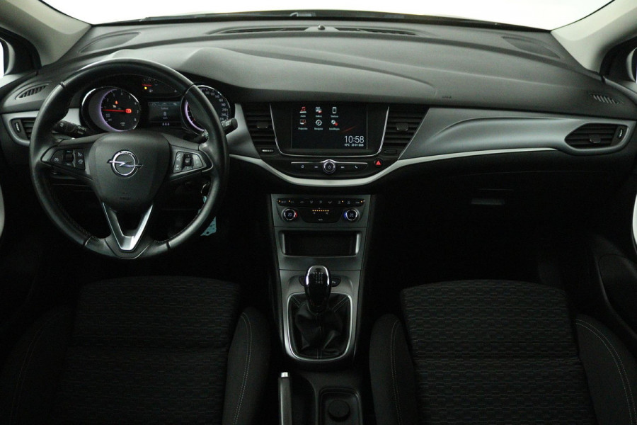 Opel Astra Sports Tourer 1.4 Turbo 120 Jaar Edition (TREKHAAK, PARKEERSENSOREN, CRUISE CONTROL, NAVIGATIE)