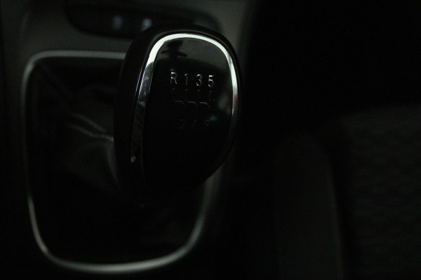 Opel Astra Sports Tourer 1.4 Turbo 120 Jaar Edition (TREKHAAK, PARKEERSENSOREN, CRUISE CONTROL, NAVIGATIE)