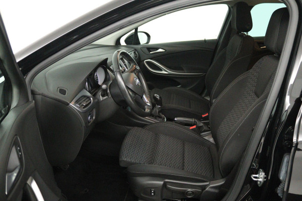 Opel Astra Sports Tourer 1.4 Turbo 120 Jaar Edition (TREKHAAK, PARKEERSENSOREN, CRUISE CONTROL, NAVIGATIE)