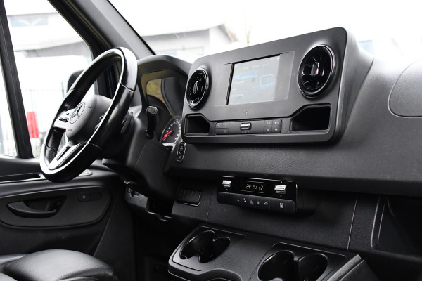 Mercedes-Benz Sprinter 317 1.9 CDI L2H2 RWD PB Edition Camera, Cruise, Carplay, LED, Leder, Stoelverwaming, 170pk, Trekhaak, Automaat, Mbux, Uniek!