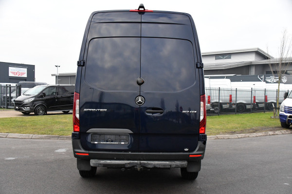 Mercedes-Benz Sprinter 317 1.9 CDI L2H2 RWD PB Edition Camera, Cruise, Carplay, LED, Leder, Stoelverwaming, 170pk, Trekhaak, Automaat, Mbux, Uniek!