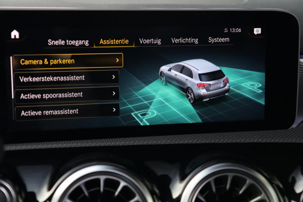 Mercedes-Benz A-Klasse 220 AMG Line / PANO / CAMERA / ALCANTARA / DODEHOEK / WIDE SCREEN