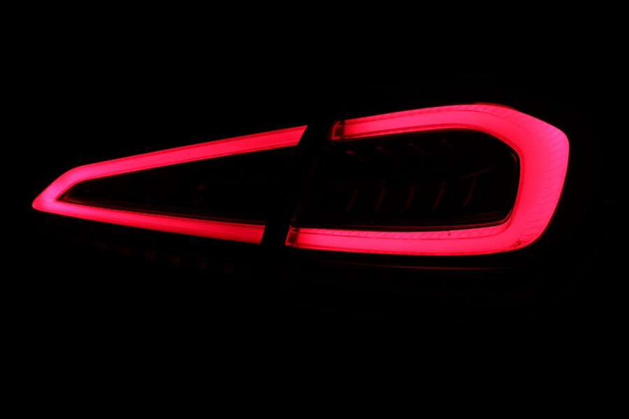 Mercedes-Benz A-Klasse 220 AMG Line / PANO / CAMERA / ALCANTARA / DODEHOEK / WIDE SCREEN