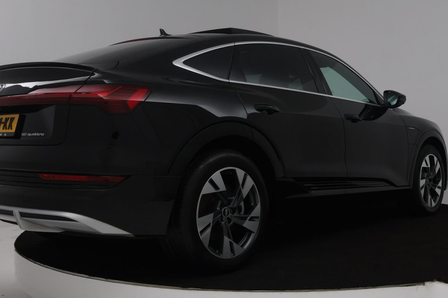 Audi e-tron Sportback 50 quattro S edition 71 kWh (PANORAMADAK, STOELVERWARMING, CAMERA, CARPLAY, ELEKT. STOELEN)