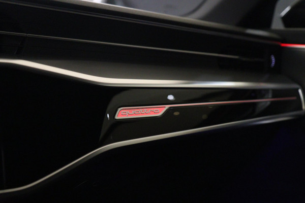 Audi A6 Avant 55 TFSI e quattro Competition 3X S-LINE PANO/LEER/HUD/SFEER/ACC/VOL