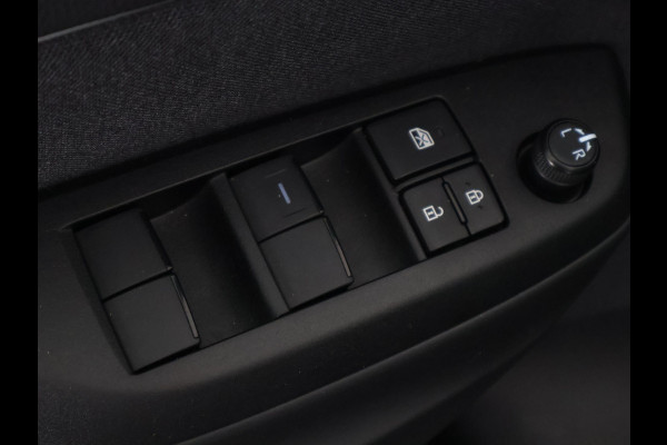 Toyota Yaris Cross 1.5 Hybrid 115 Dynamic Luxury | Stuur- & Stoelverwarming | Apple Carplay & AndroidAUTO |