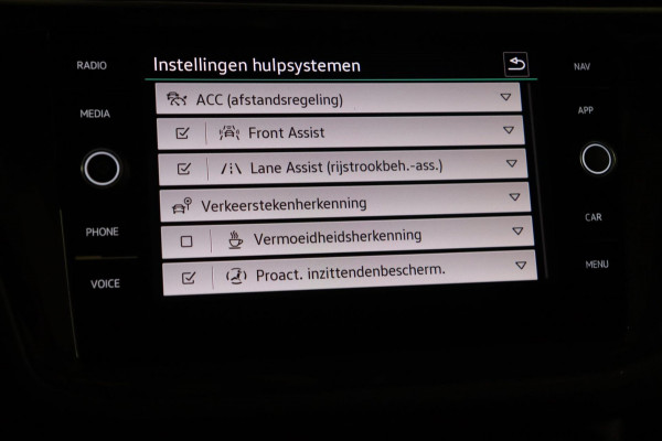 Volkswagen Tiguan 1.5 TSI 3x R-Line / PANO / VIRTUAL / ACC / CAMERA / CARPLAY / STUUR+STOELVERW