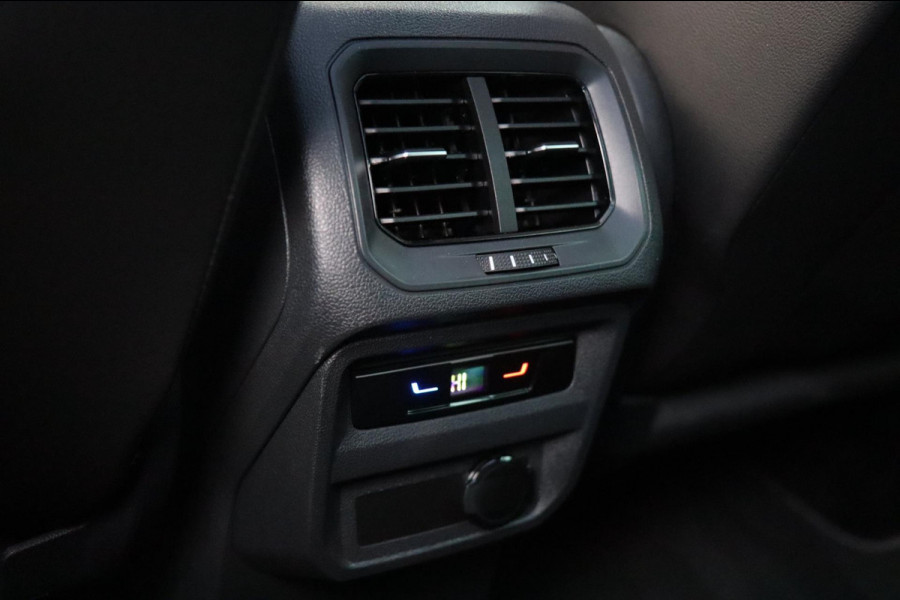 Volkswagen Tiguan 1.5 TSI 3x R-Line / PANO / VIRTUAL / ACC / CAMERA / CARPLAY / STUUR+STOELVERW