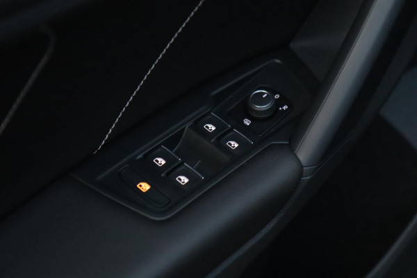 Volkswagen Tiguan 1.5 TSI 3x R-Line / PANO / VIRTUAL / ACC / CAMERA / CARPLAY / STUUR+STOELVERW