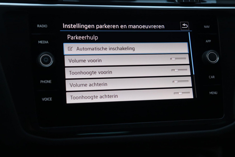 Volkswagen Tiguan 1.5 TSI 3x R-Line / PANO / VIRTUAL / ACC / CAMERA / CARPLAY / STUUR+STOELVERW
