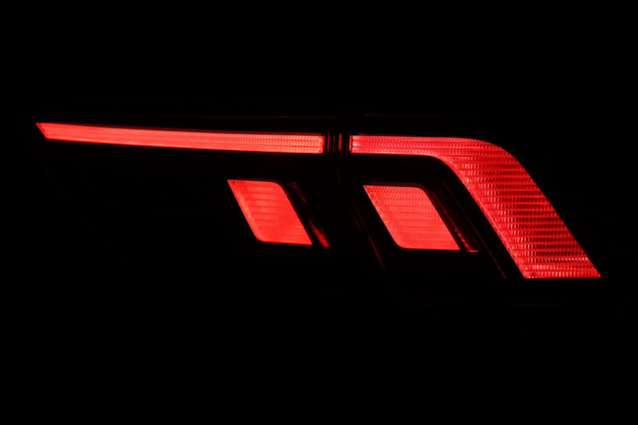 Volkswagen Tiguan 1.5 TSI 3x R-Line / PANO / VIRTUAL / ACC / CAMERA / CARPLAY / STUUR+STOELVERW