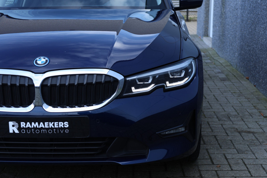 BMW 3 Serie Touring 330e Business Edition Plus Individual / Leder / LED /