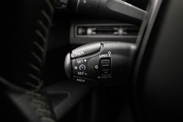 Peugeot 5008 1.2 PureTech Blue Lease Executive |Navi|