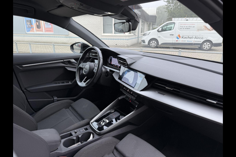 Audi A3 Sportback 30 TFSI Aut. Advanced ed. | Virtual | ALU | Navi | ECC | Carplay |