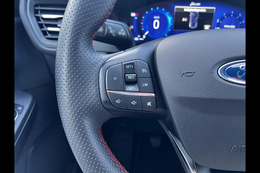 Ford Kuga 1.5 EcoBoost ST-Line 150pk | Winterpack | 19 inch lichtmetalen velgen | elektrisch bedienbare achterklep