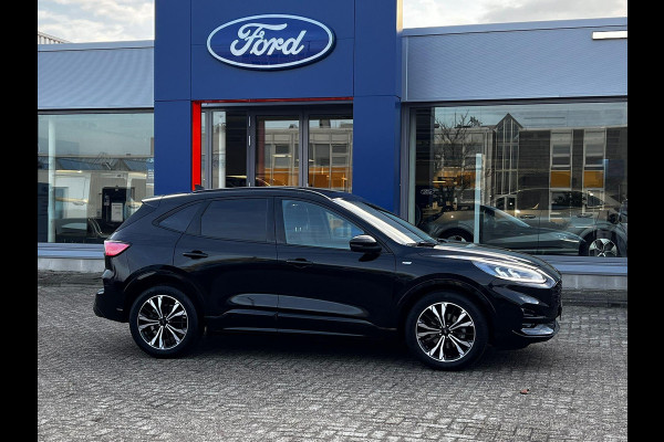 Ford Kuga 1.5 EcoBoost ST-Line 150pk | Winterpack | 19 inch lichtmetalen velgen | elektrisch bedienbare achterklep