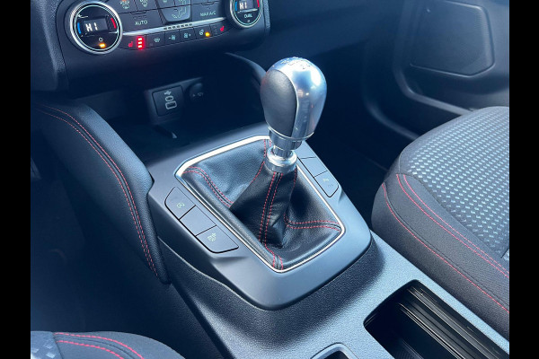 Ford Kuga 1.5 EcoBoost ST-Line 150pk | Winterpack | 19 inch lichtmetalen velgen | elektrisch bedienbare achterklep