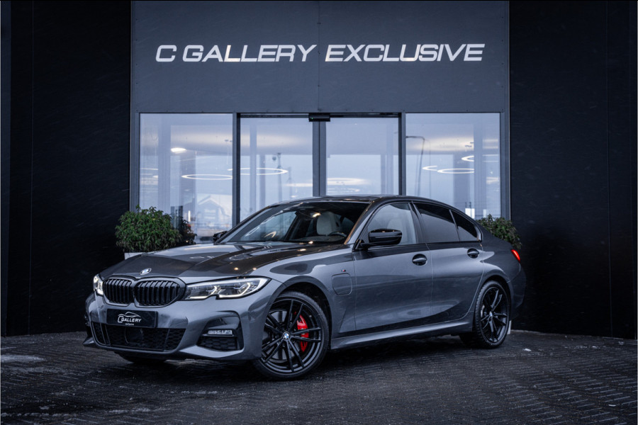 BMW 3-serie 330e High Executive - M Sport | Panorama | H&K | Memory | ACC