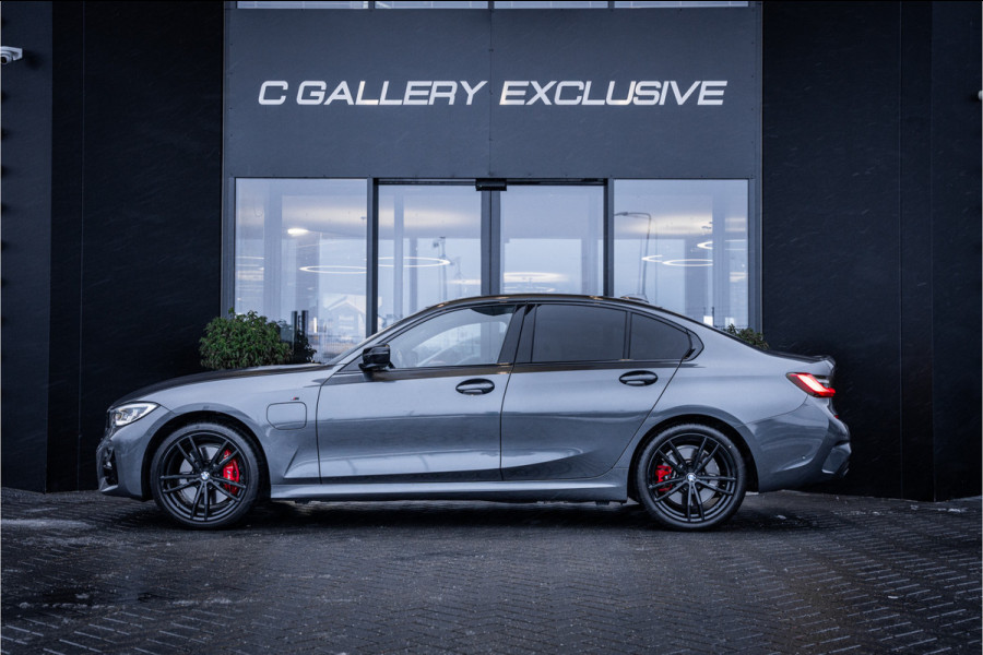 BMW 3-serie 330e High Executive - M Sport | Panorama | H&K | Memory | ACC