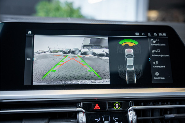 BMW 3-serie 330e High Executive - M Sport | Panorama | H&K | Memory | ACC