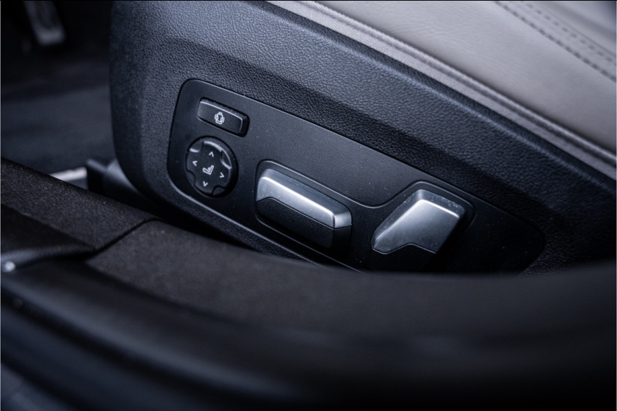 BMW 3-serie 330e High Executive - M Sport | Panorama | H&K | Memory | ACC