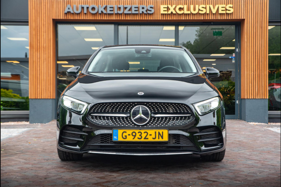 Mercedes-Benz A-Klasse 180 Business Solution AMG Ambient Cruise Navigatie Camera Sportstoelen Leer LED 19" LMV