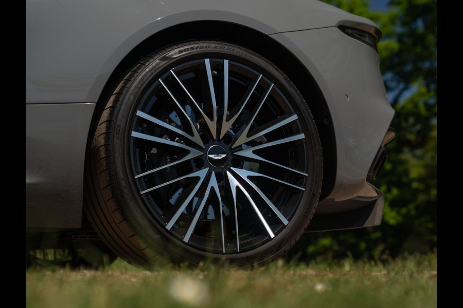 Aston Martin DBS Volante 5.2 V12 Superleggera | China Grey | Carbon Body Pack | Sports Plus Seats | Premium audio