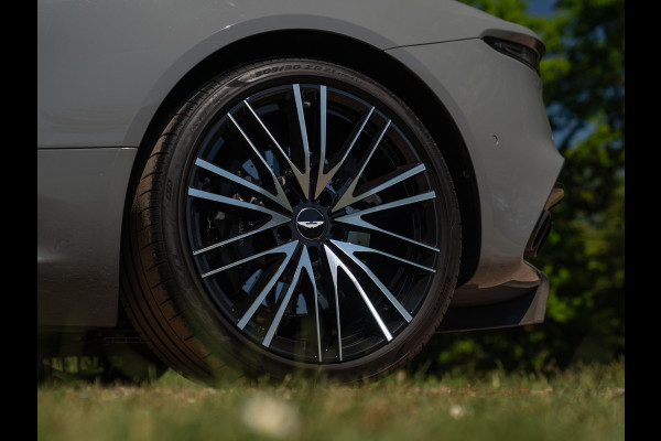 Aston Martin DBS Volante 5.2 V12 Superleggera | China Grey | Carbon Body Pack | Sports Plus Seats | Premium audio