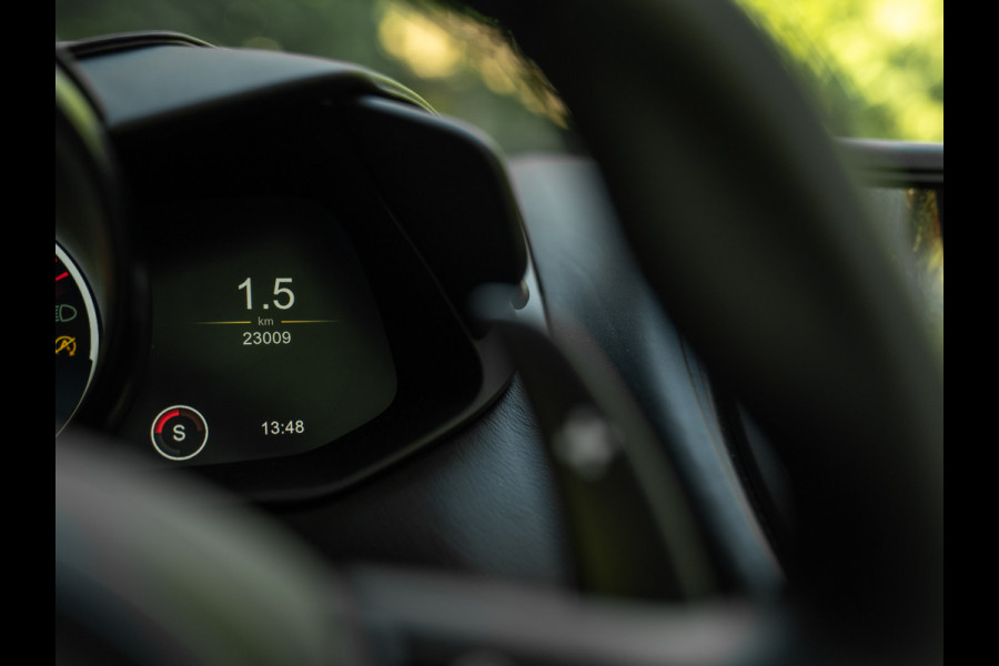 Aston Martin DBS Volante 5.2 V12 Superleggera | China Grey | Carbon Body Pack | Sports Plus Seats | Premium audio