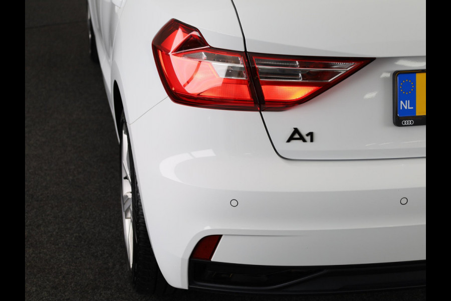 Audi A1 Sportback 30 TFSI Pro Line 110pk | S-line interieur | Climatronic | 17 inch lichtmetalen velgen | Navigatie via App