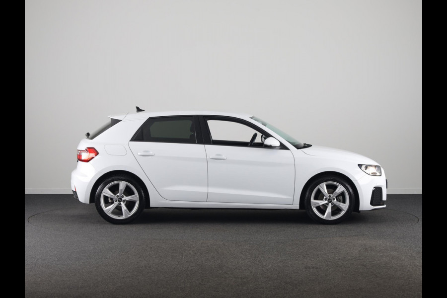 Audi A1 Sportback 30 TFSI Pro Line 110pk | S-line interieur | Climatronic | 17 inch lichtmetalen velgen | Navigatie via App