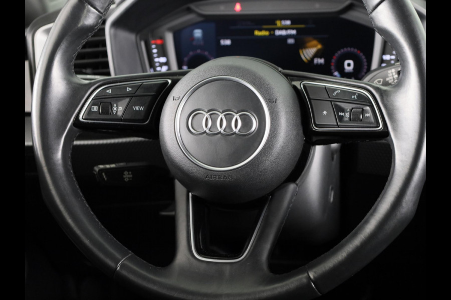 Audi A1 Sportback 30 TFSI Pro Line 110pk | S-line interieur | Climatronic | 17 inch lichtmetalen velgen | Navigatie via App