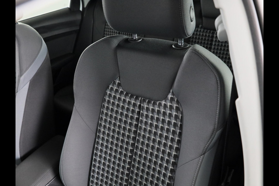 Audi A1 Sportback 30 TFSI Pro Line 110pk | S-line interieur | Climatronic | 17 inch lichtmetalen velgen | Navigatie via App