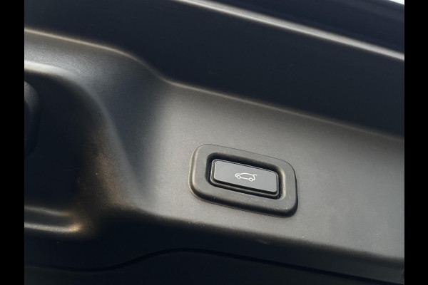 Land Rover Range Rover Evoque 2.0 P200 AWD R-Dynamic Panoramadak Meridian Stoelverw. Virtual Dash Matrix LED