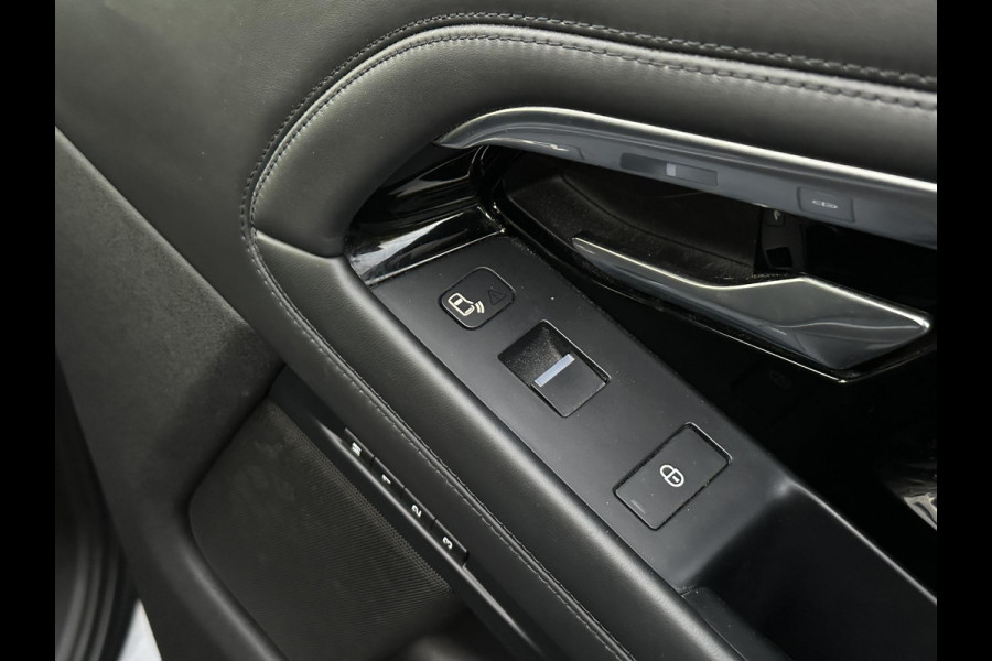 Land Rover Range Rover Evoque 2.0 P200 AWD R-Dynamic Panoramadak Meridian Stoelverw. Virtual Dash Matrix LED