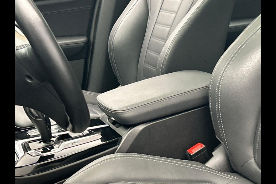 BMW iX3 High Executive 80 kWh | Pano/Dak | Harman/Kardon | Trekhaak | Head/Up | Camera