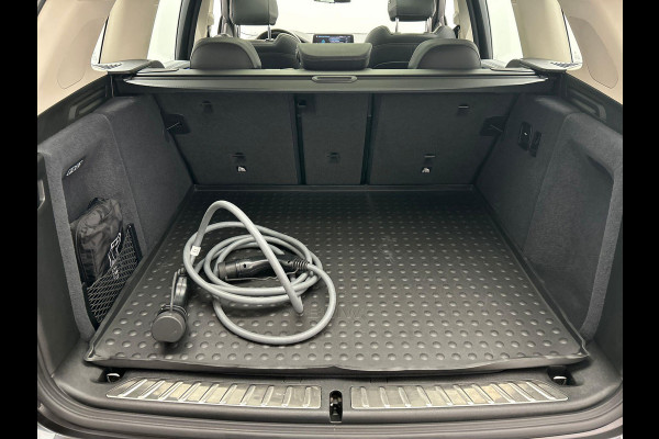 BMW iX3 High Executive 80 kWh | Pano/Dak | Harman/Kardon | Trekhaak | Head/Up | Camera