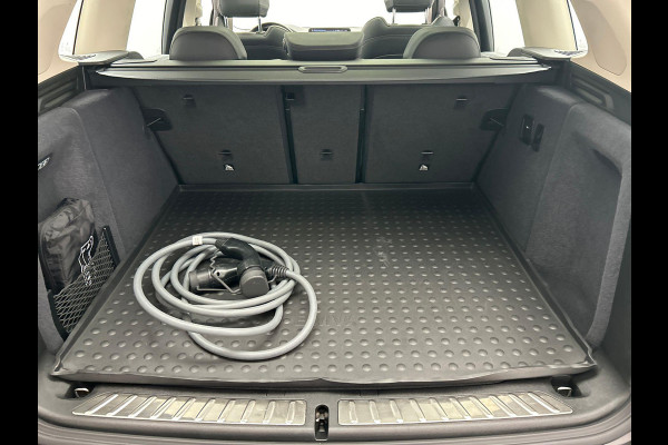 BMW iX3 High Executive 80 kWh | Pano/Dak | Harman/Kardon | Trekhaak | Head/Up | Camera