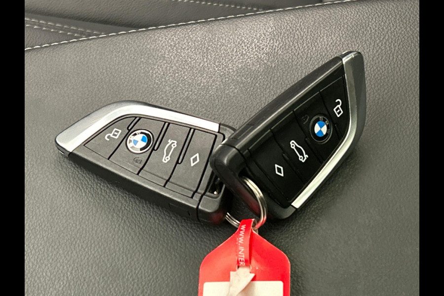 BMW iX3 High Executive 80 kWh | Pano/Dak | Harman/Kardon | Trekhaak | Head/Up | Camera