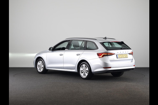 Škoda Octavia Combi 1.0 TSI Business Edition 110 pk | Verlengde garantie | Navigatie | Parkeersensoren | Apple Carplay/Android Auto | LED koplampen |
