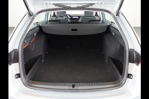 Škoda Octavia Combi 1.0 TSI Business Edition 110 pk | Verlengde garantie | Navigatie | Parkeersensoren | Apple Carplay/Android Auto | LED koplampen |
